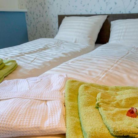 Lomm B&B Antoniushoeve מראה חיצוני תמונה